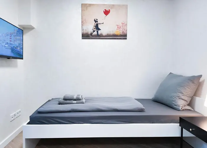 Alfa Mikroapartment Kueche Bad L Smarttv Wifi L Porsche & Bosch L Kitchen Bath Bs21a3 Stuttgart