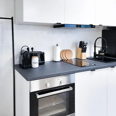 Alfa Mikroapartment Kueche Bad L Smarttv Wifi L Porsche & Bosch L Kitchen Bath Bs21a3 Apartament *