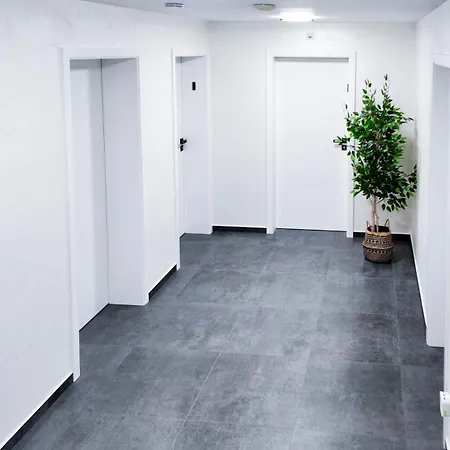Alfa Mikroapartment Kueche Bad L Smarttv Wifi L Porsche & Bosch L Kitchen Bath Bs21a3 Apartament *